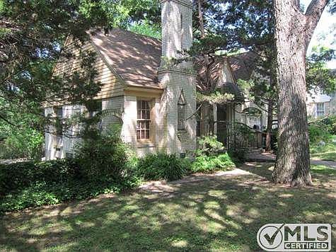 2nd image of 620 Monte Vista Dr