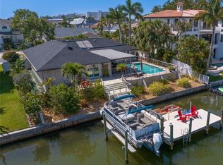 2817 Seabreeze Dr S, Gulfport, FL 33707