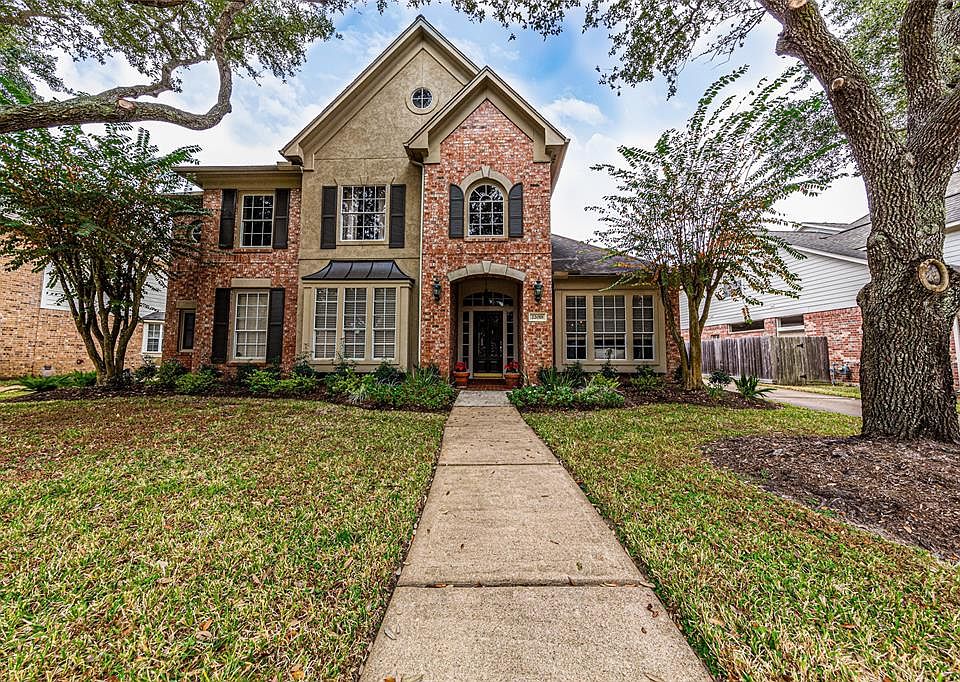 1st image of 22018 Treesdale Ln