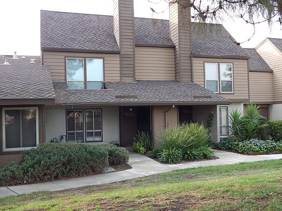 2nd image of 115 Touchstone Pl