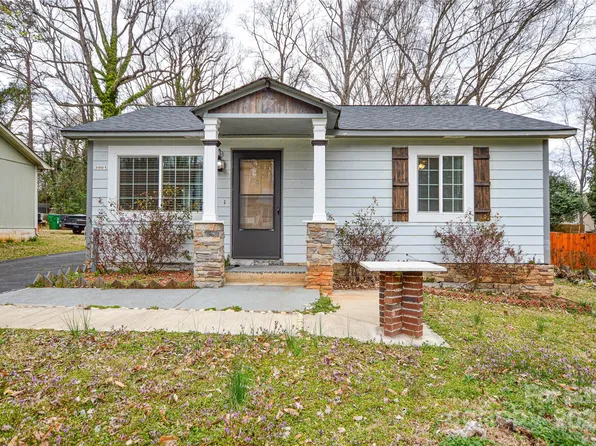 3901 Durham Ln, Charlotte, NC 28269