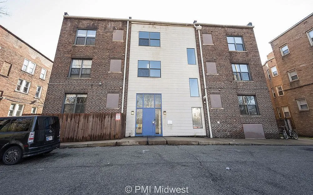 The Star Apartments — Photo 3