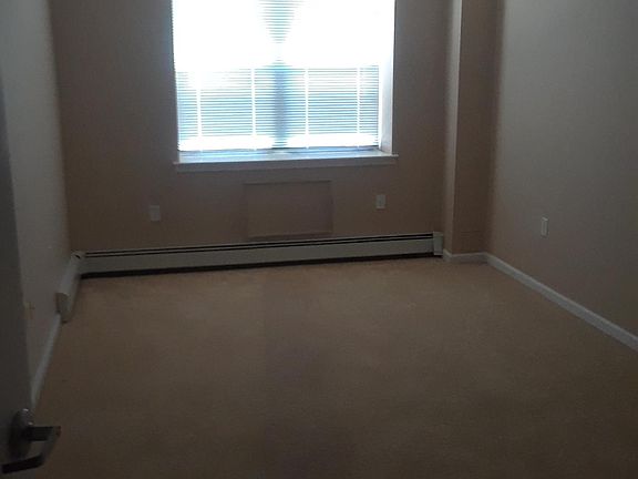 5th image of 348 Beach 80th St