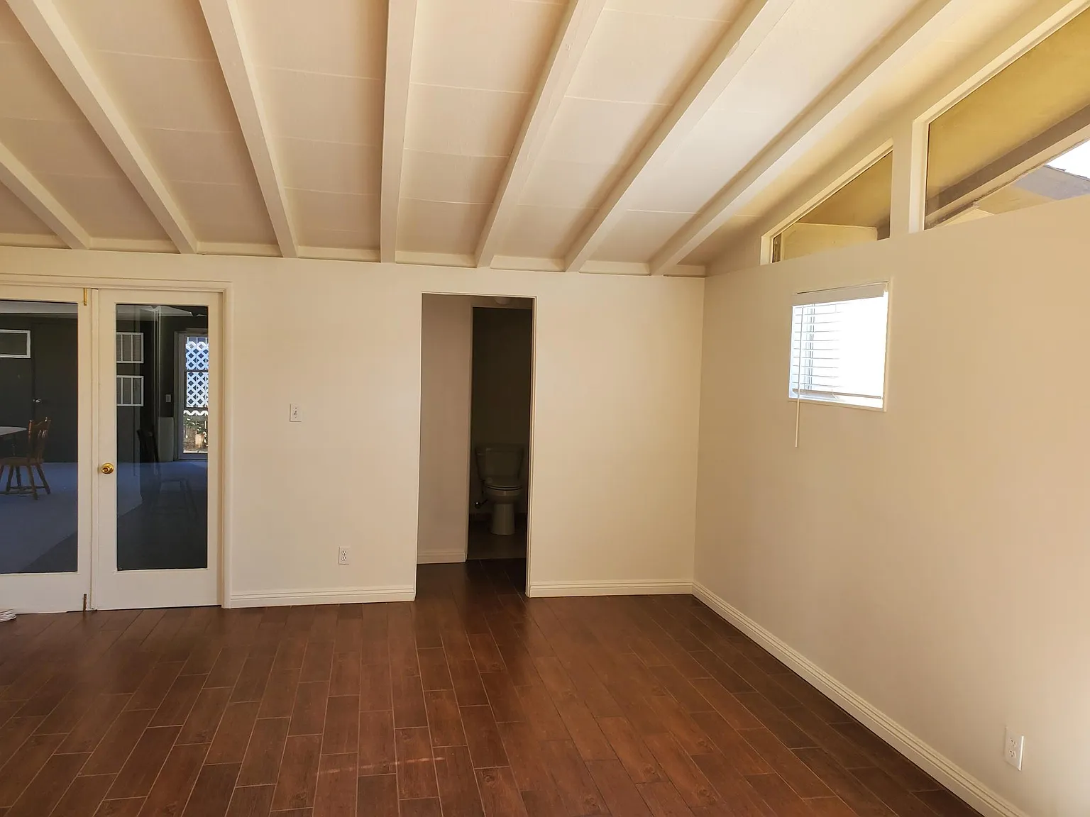 4 bed, 1985 sqft, $3,950 — Photo 3