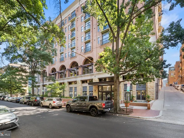 1111 25th St NW APT 705, Washington, DC 20037