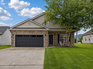 8279 Bluegill Cir, Ooltewah, TN 37363
