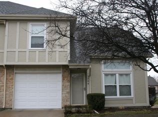 15264 Newton Dr, Overland Park, KS 66223