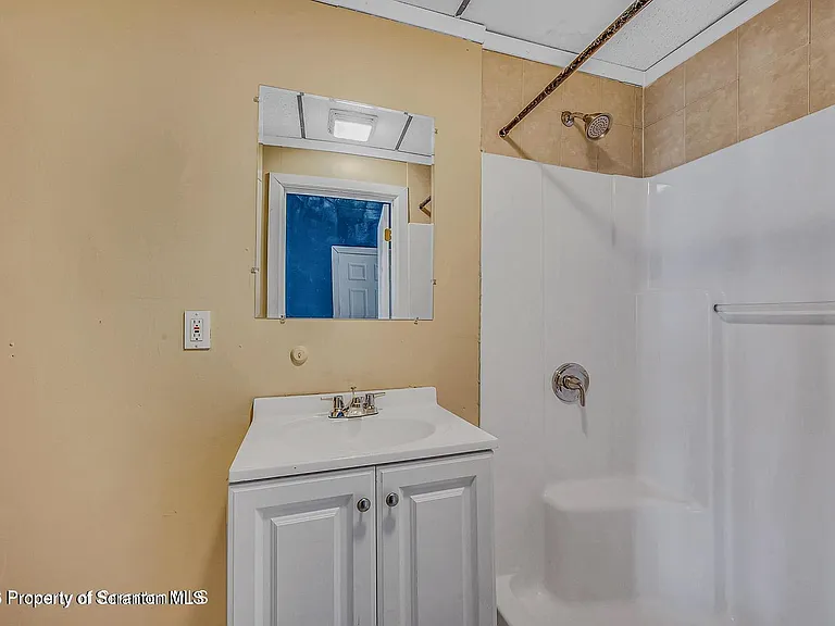 1200 Main St — Photo 14