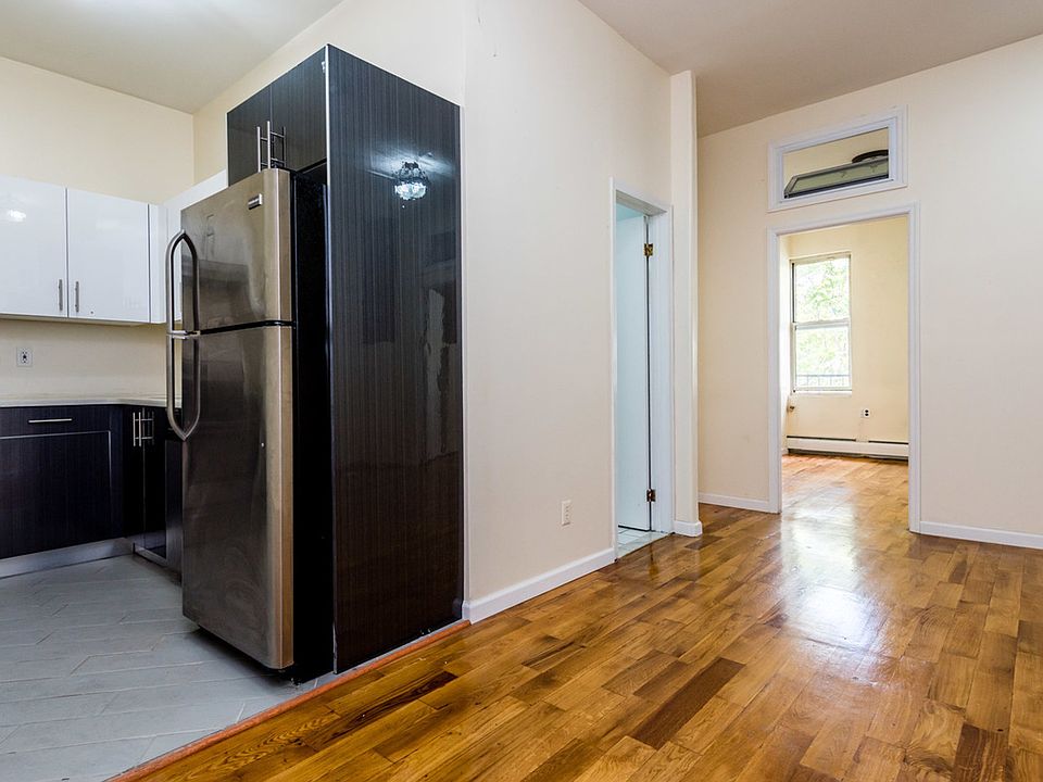 1st image of 229 Jefferson St #3E