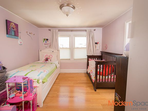 4th image of 2172 29th St #3F