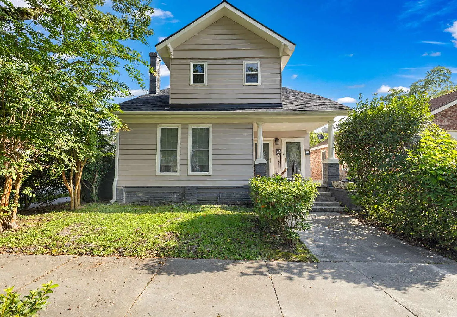 3 bed, 1.5 bath, 1800 sqft, $2,500 — Photo 1