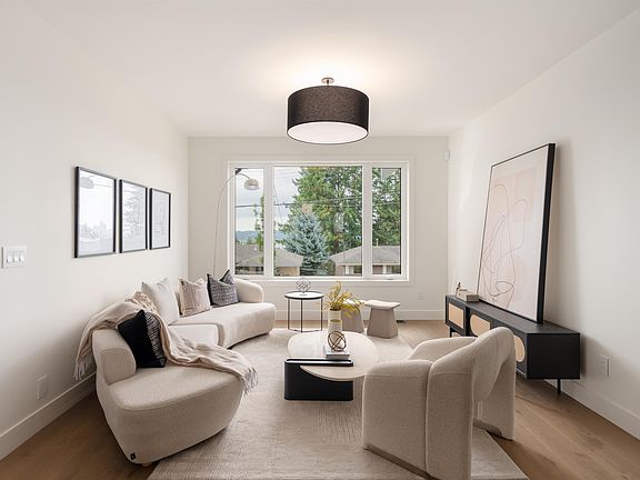 5th image of 903 Edgar Ave #102