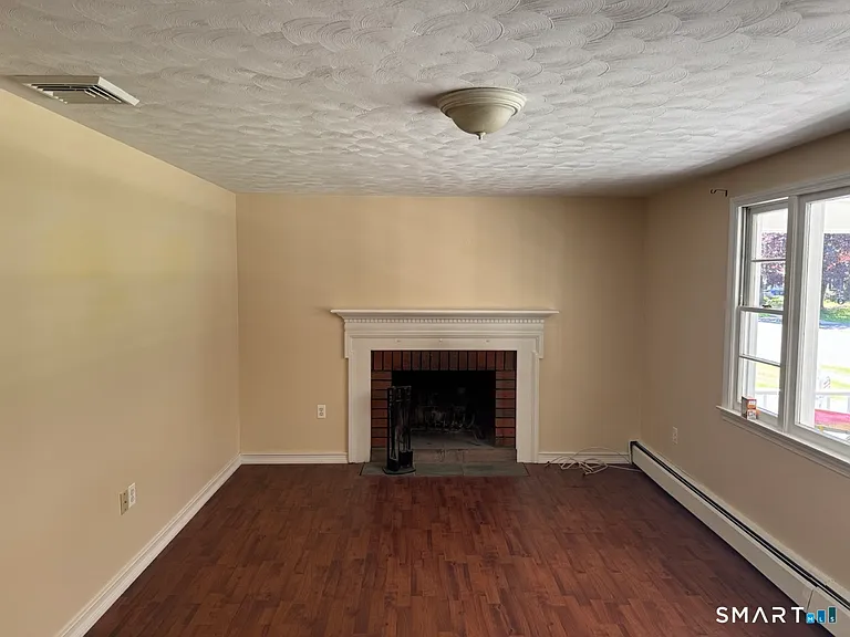 44 Saint James Ave — Photo 10