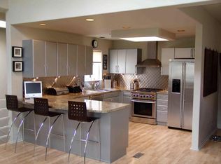 518 11th St #C, Hermosa Beach, CA 90254