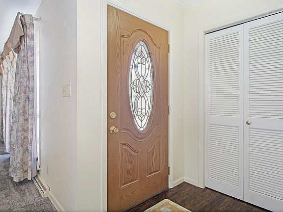5th image of 56698 Arch Ct