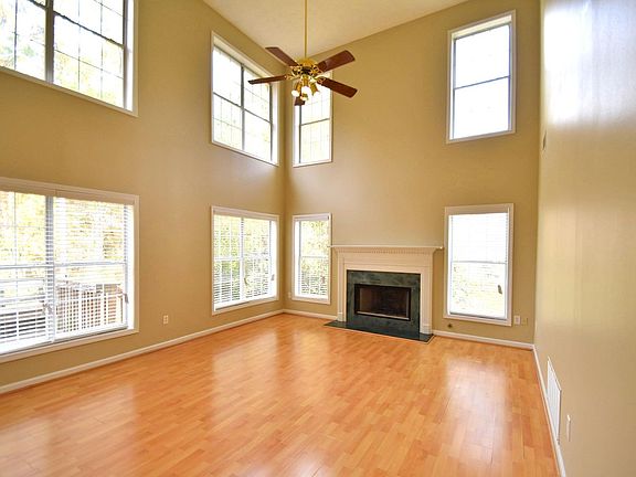 3rd image of 2635 Lindsey Oak Ln
