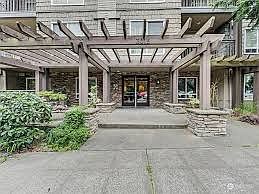 2nd image of 3015 SW Avalon Way APT 305