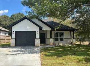 4111 Marsh St, Bryan, TX 77803