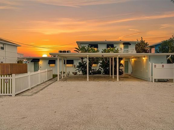 2nd image of 2605 Bay Blvd