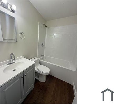 3rd image of 424 Tupelo Way