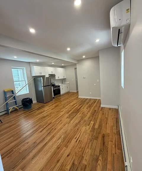 179 Saint Marys Ave #1 — Photo 4