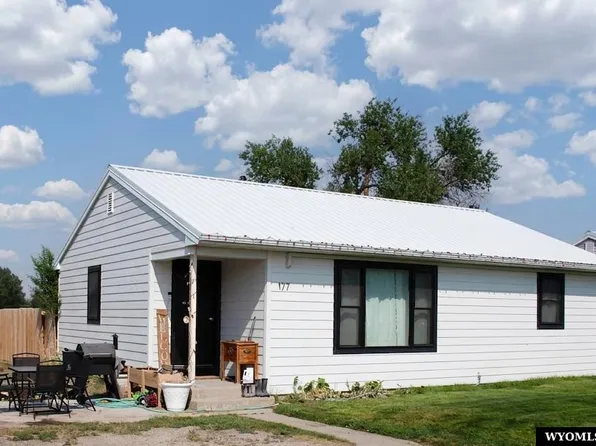 177 Sagebrush Ave, Manderson, WY 82432