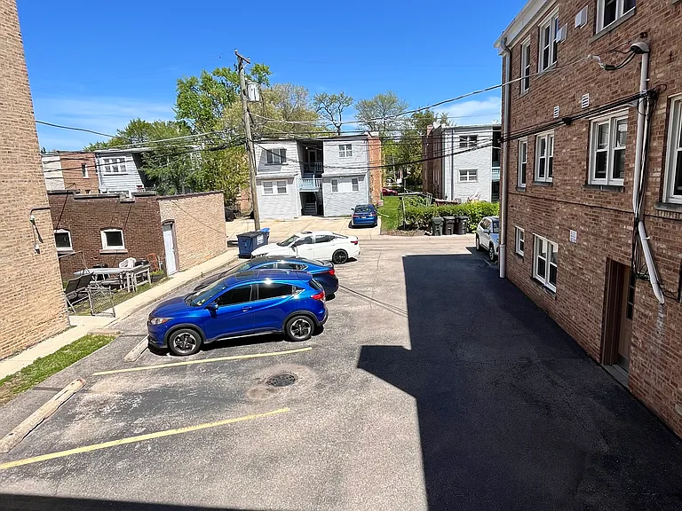 8903 Lamon Ave #2B — Photo 5