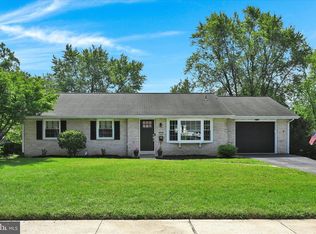 572 Ridgeview Ave, Elizabethtown, PA 17022