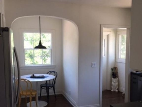 4th image of 2145 N Gower St