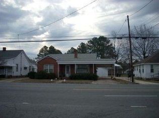 1110 Wayne Memorial Dr, Goldsboro, NC 27534