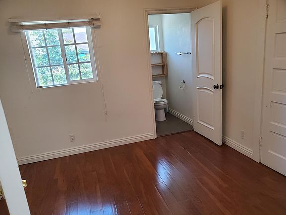 4th image of 127 S Gramercy Pl
