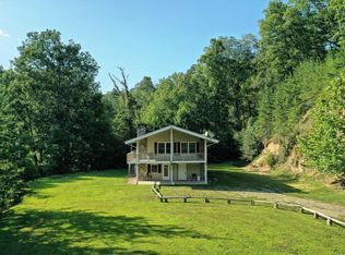 622 Hidden Springs Rd, Whittier, NC 28789