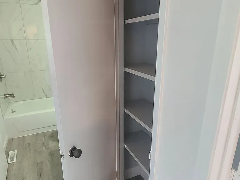 1341 Gordon St — Photo 13