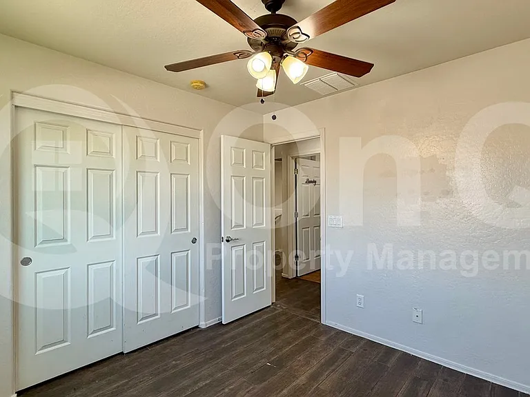 5731 W Beth Dr — Photo 12