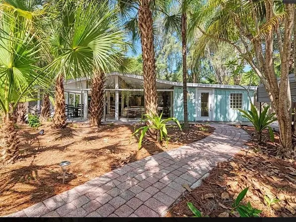 4510 Banan Pl #6, Sarasota, FL 34242