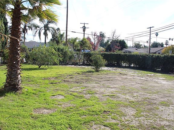 3rd image of 11308 Borden Ave
