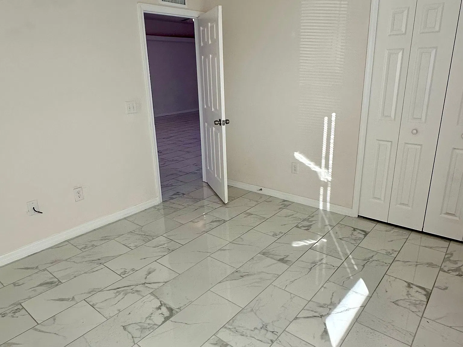 3 bed, 2.0 bath, 1350 sqft, $1,700 — Photo 4