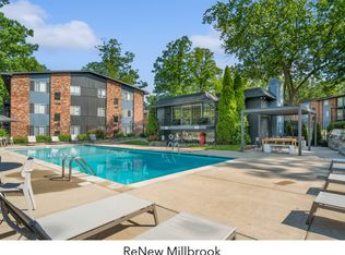 ReNew Millbrook Apartment Collection, Grand Rapids, MI 49508