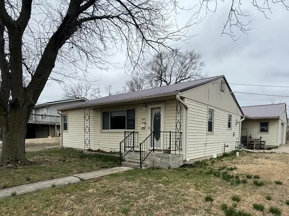 500 S 3rd St, Lincoln, KS 67455