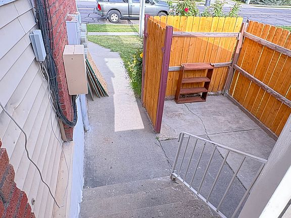 3rd image of 16 S 600th St E