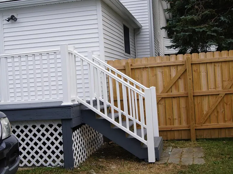 218 E Smith Rd — Photo 5