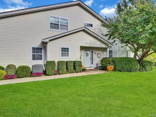 224 Erik Drive, East Setauket, NY 11733