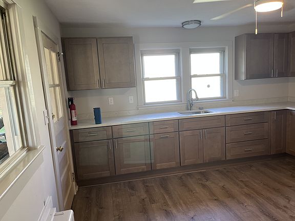2nd image of 531A Main St
