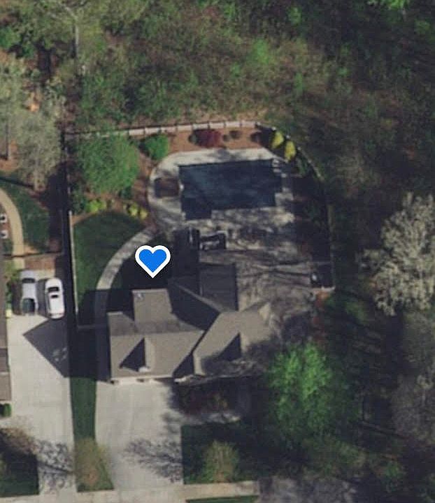 2nd image of 5573 Linden Hill Ln