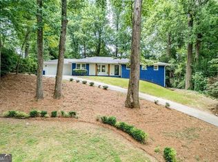 495 Valley Ln, Atlanta, GA 30328