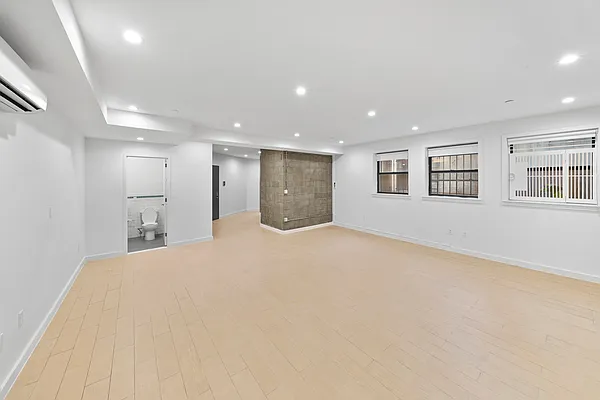 Rented by Nooklyn NYC LLC | media 15
