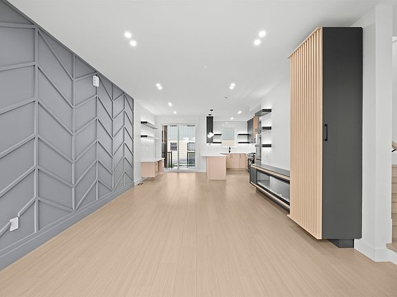 4th image of 314 Nelson St #2