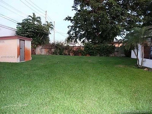 2nd image of 41 NW 33rd St