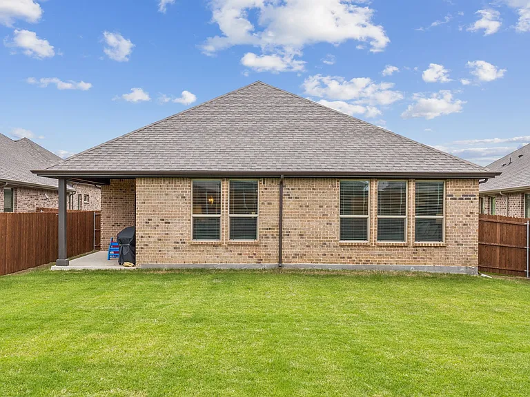 1008 Westwood Ln — Photo 29