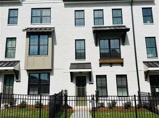 512 Healy Dr, Cumming, GA 30040